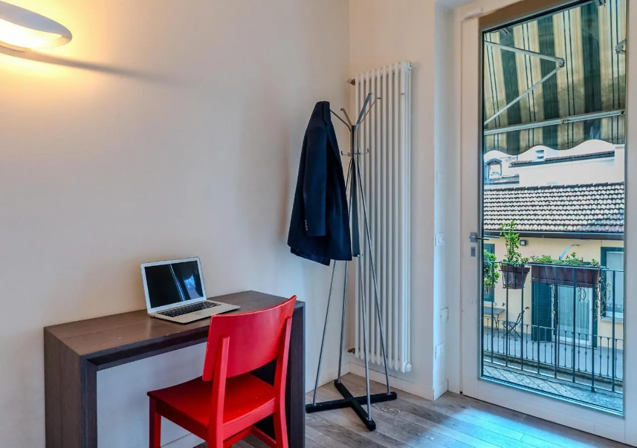 Duomo-Navigli - Suite Elegante In Centro Storico Milan 0*,