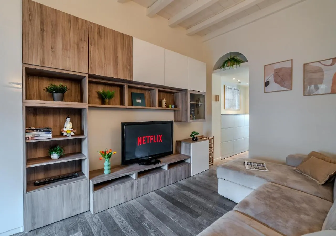 Apartment Duomo-Navigli - Suite Elegante In Centro Storico Milan